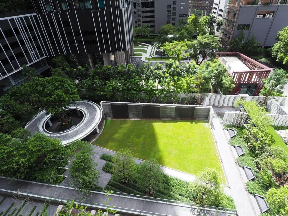 Property photos for Life Asoke Hype