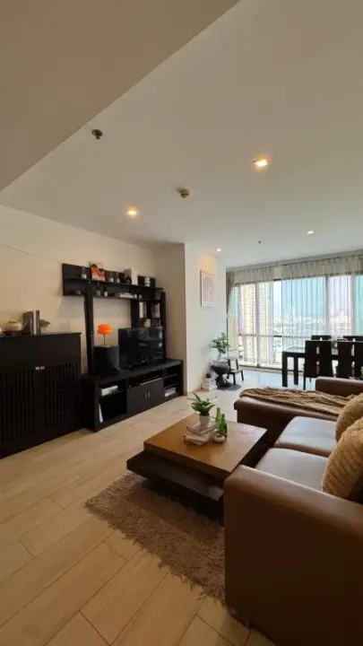 Property photos for Noble Reflex