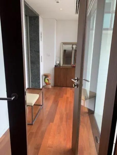 Property photos for Hansar Rajdamri