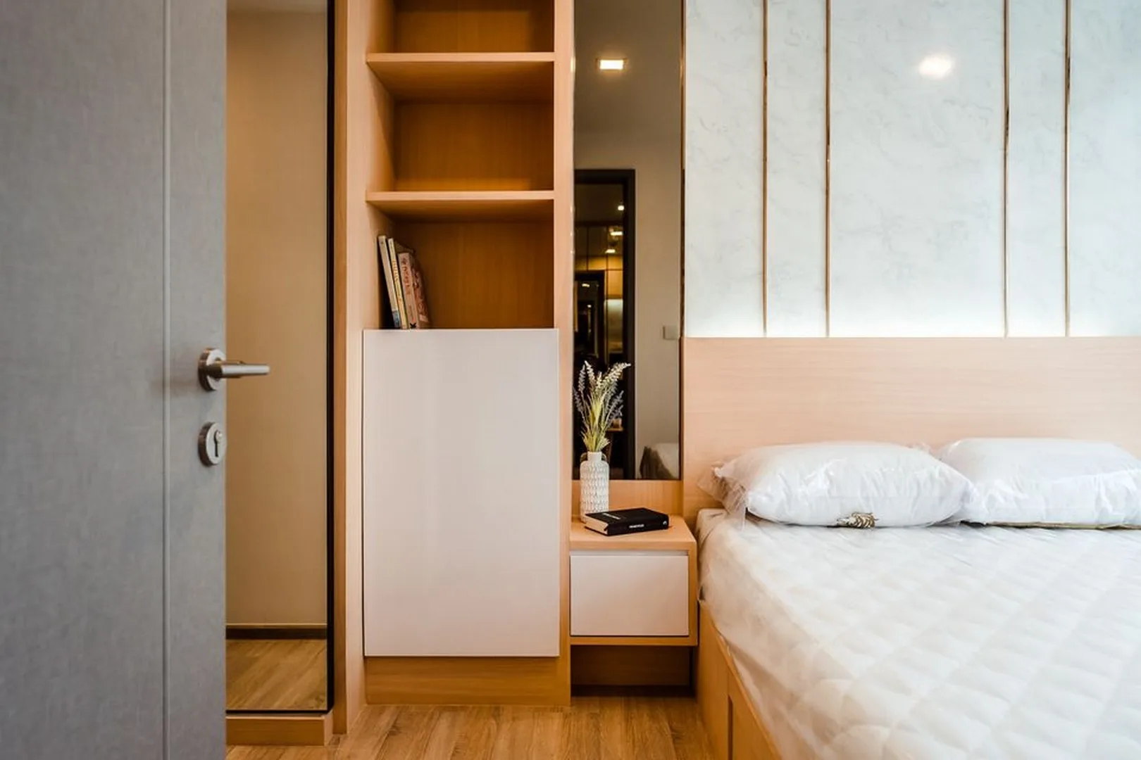 Property photos for Taka Haus Ekamai 12