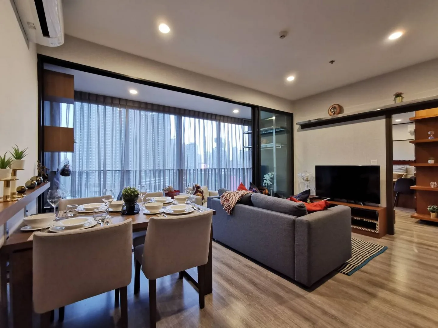 Property photos for Ideo Mobi Asoke