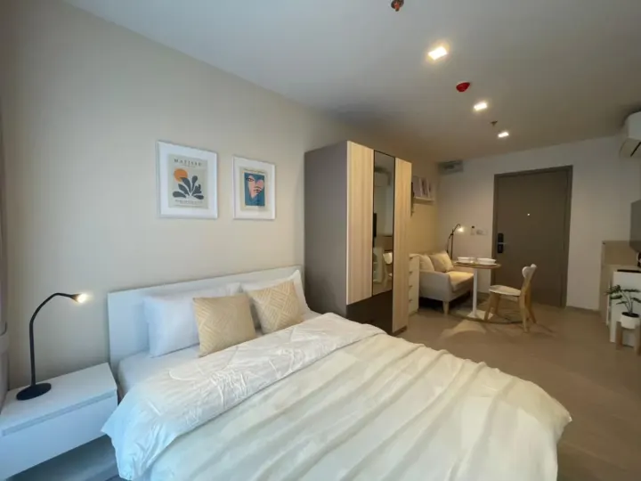 Property photos for Life Asoke Hype