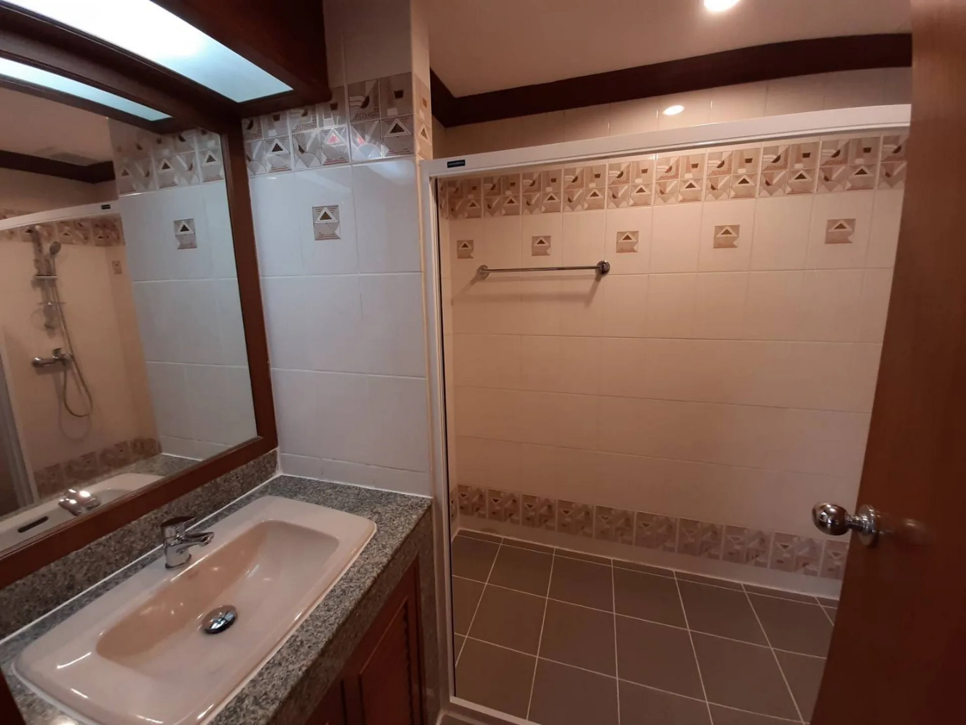Property photos for Sawang Apartment