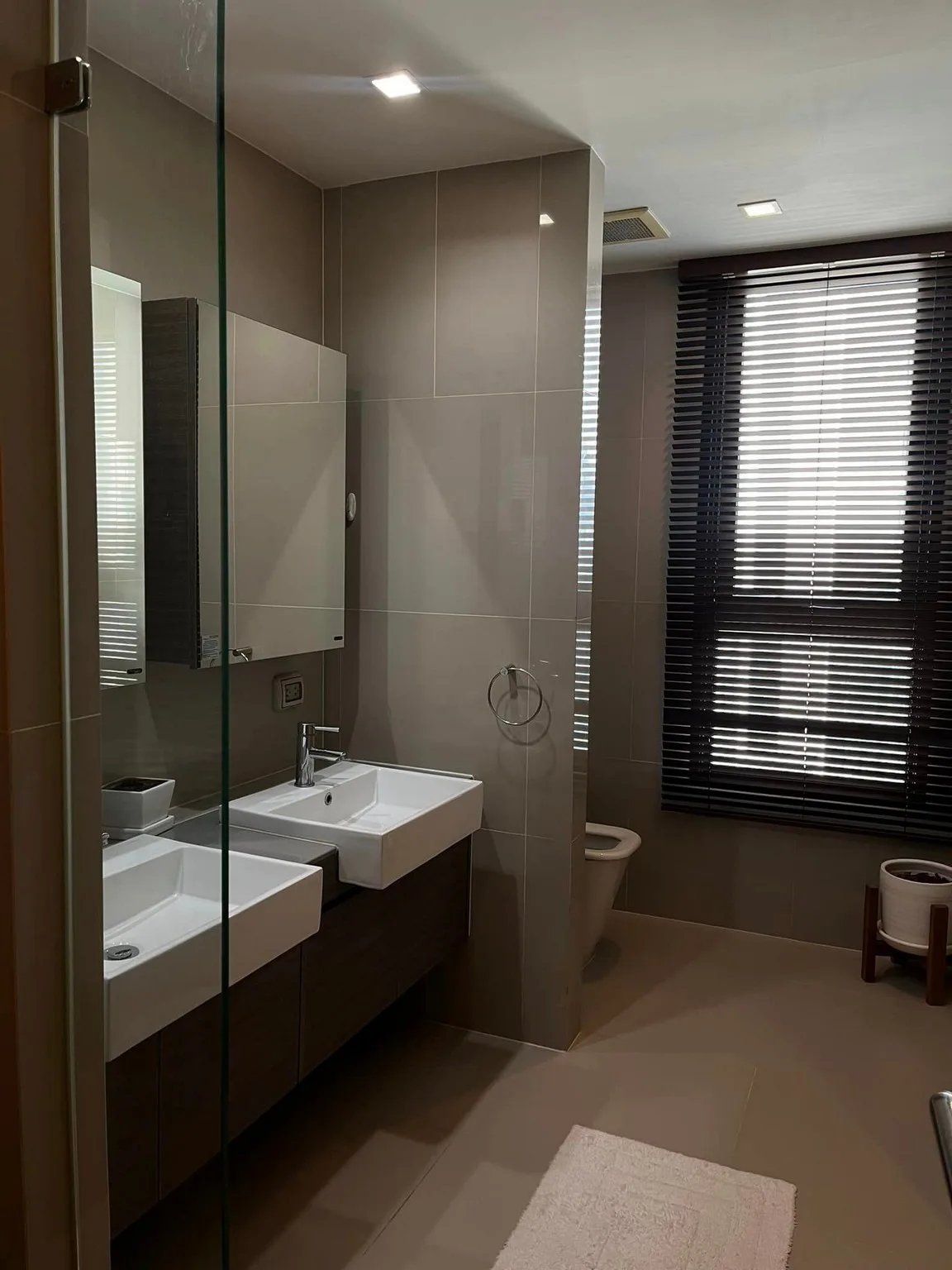 Property photos for Quinn Condo Ratchada