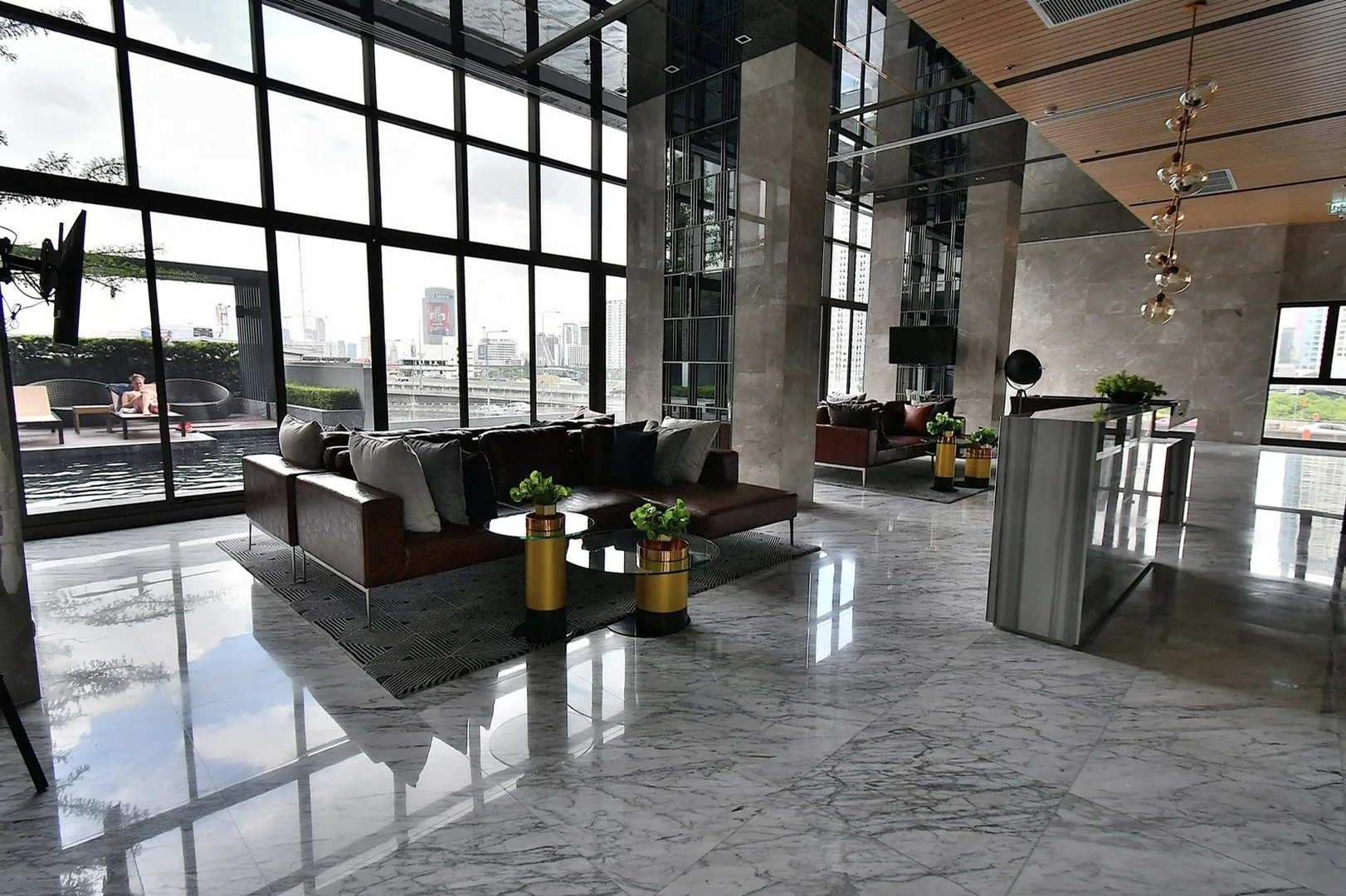 Property photos for Chewathai Residence Asoke