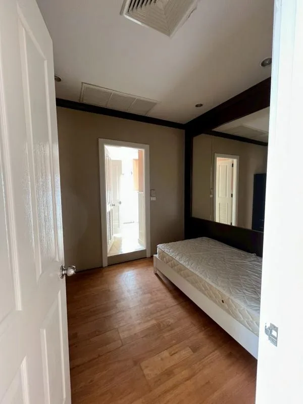 Property photos for Baan Sathorn Chaopraya