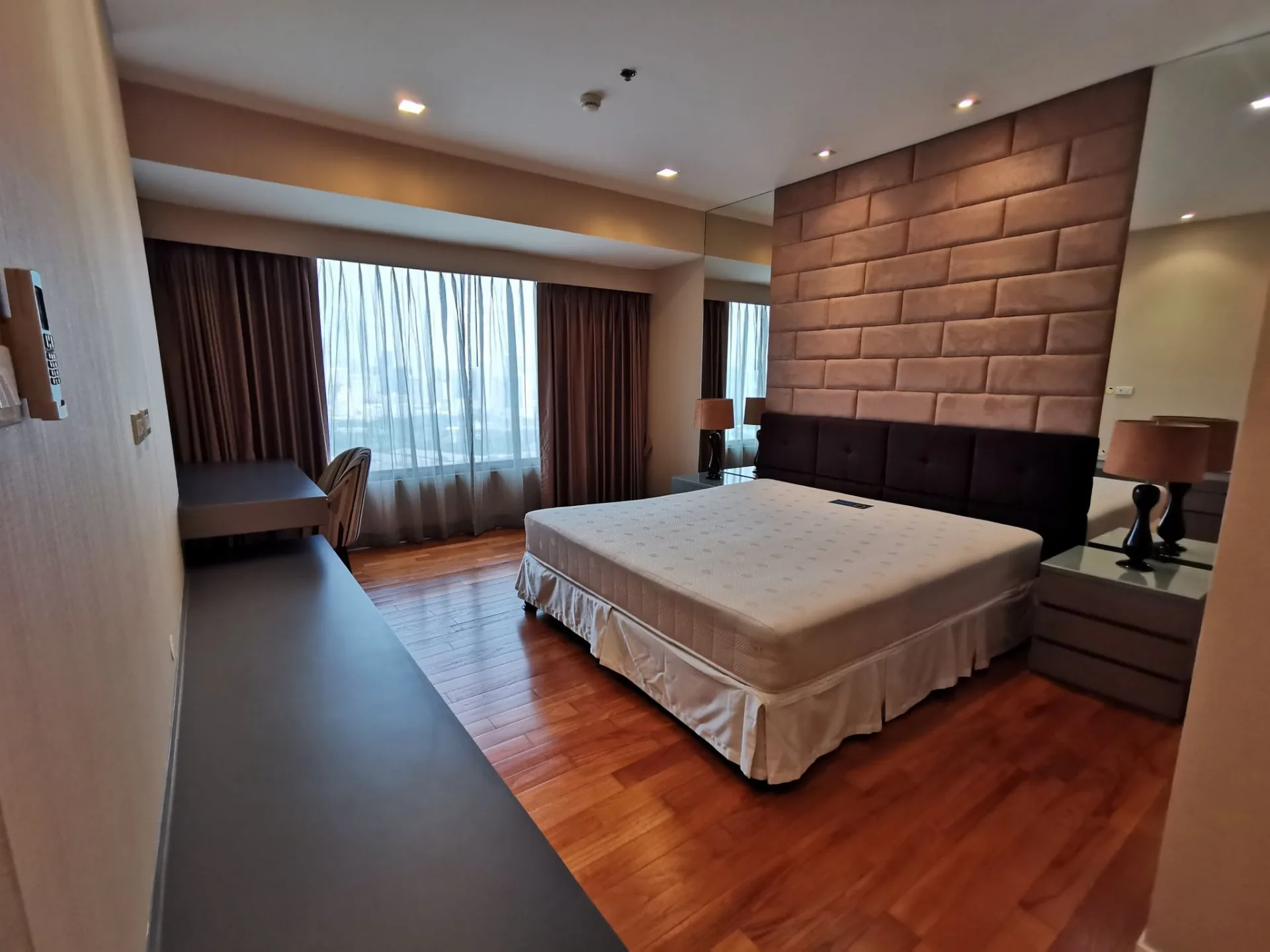Property photos for Amanta Lumpini