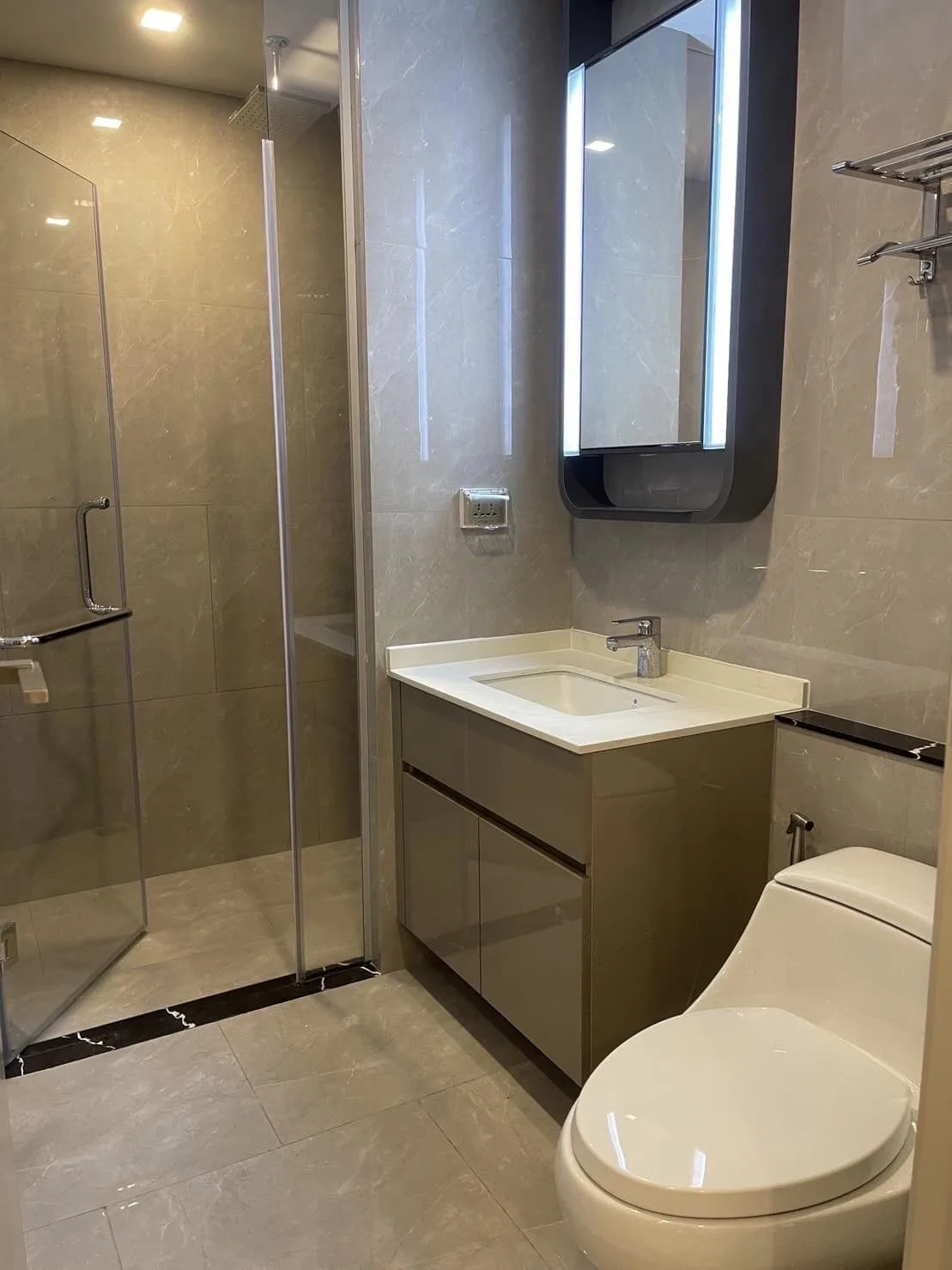 Property photos for One 9 Five Asoke - Rama 9