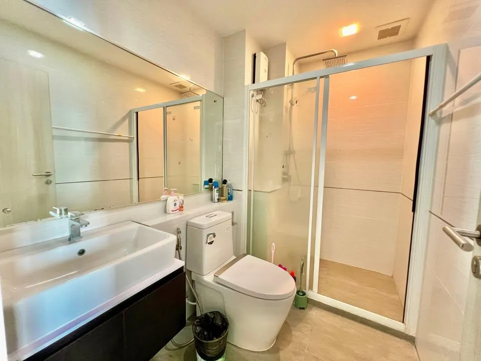 Property photos for The Metropolis Samrong Interchange