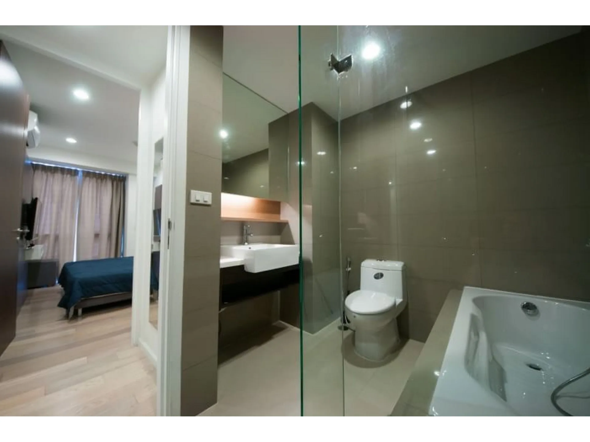 Property photos for 15 Sukhumvit Residences