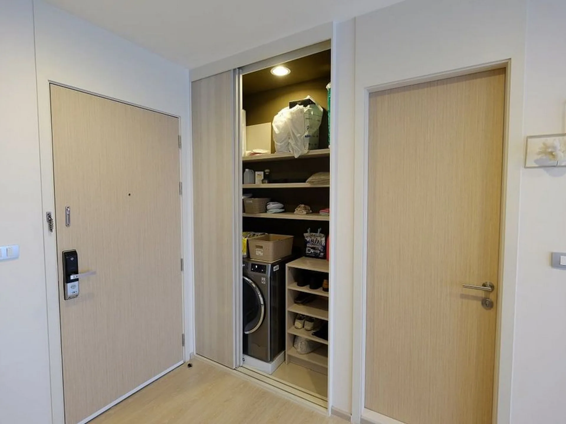 Property photos for Rhythm Asoke 2