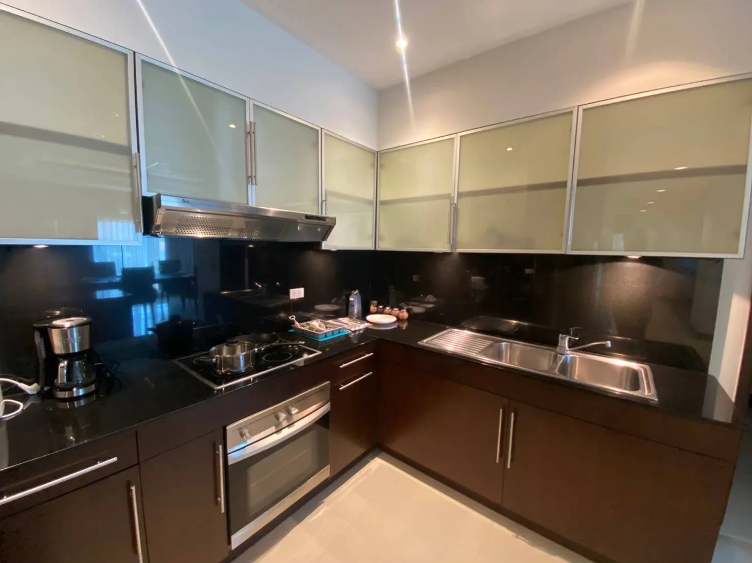 Property photos for Royal Residence Park