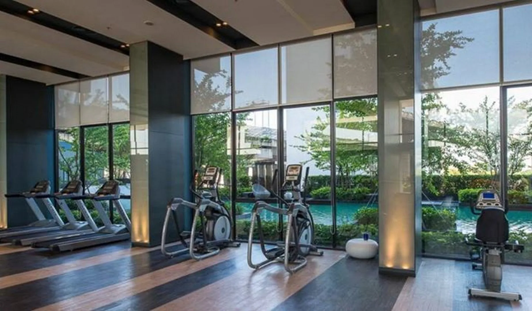 Property photos for The Base Rama 9 - Ramkhamhaeng