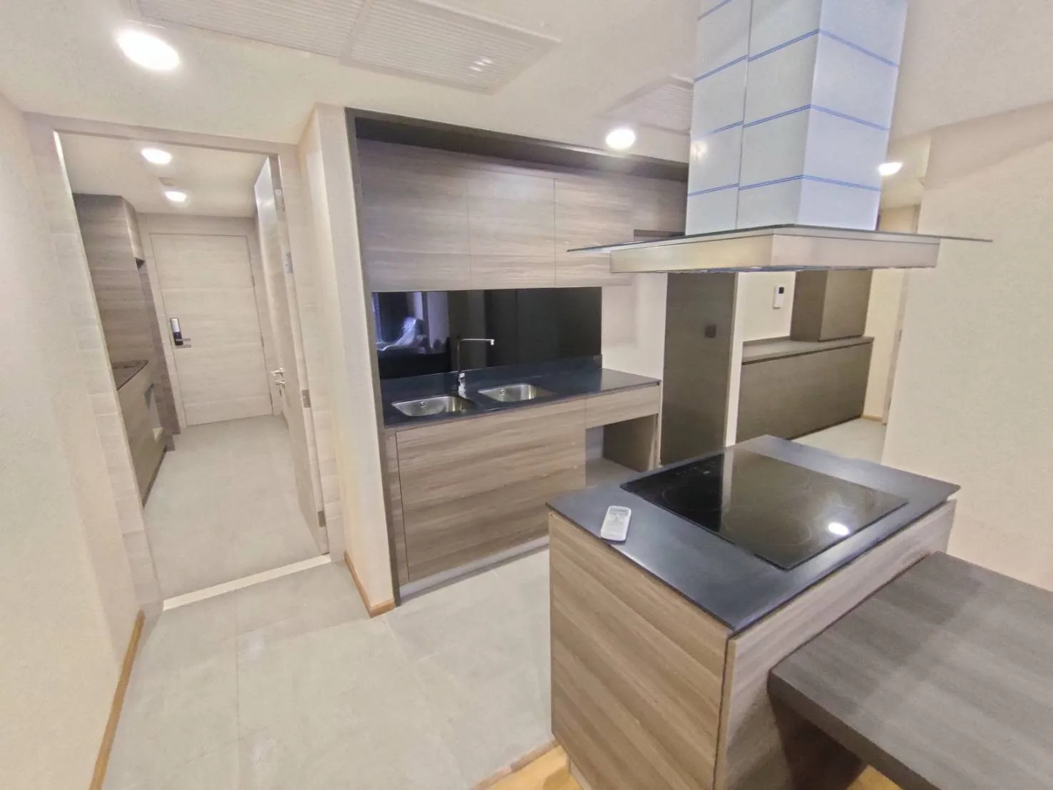 Property photos for Klass Condo Langsuan