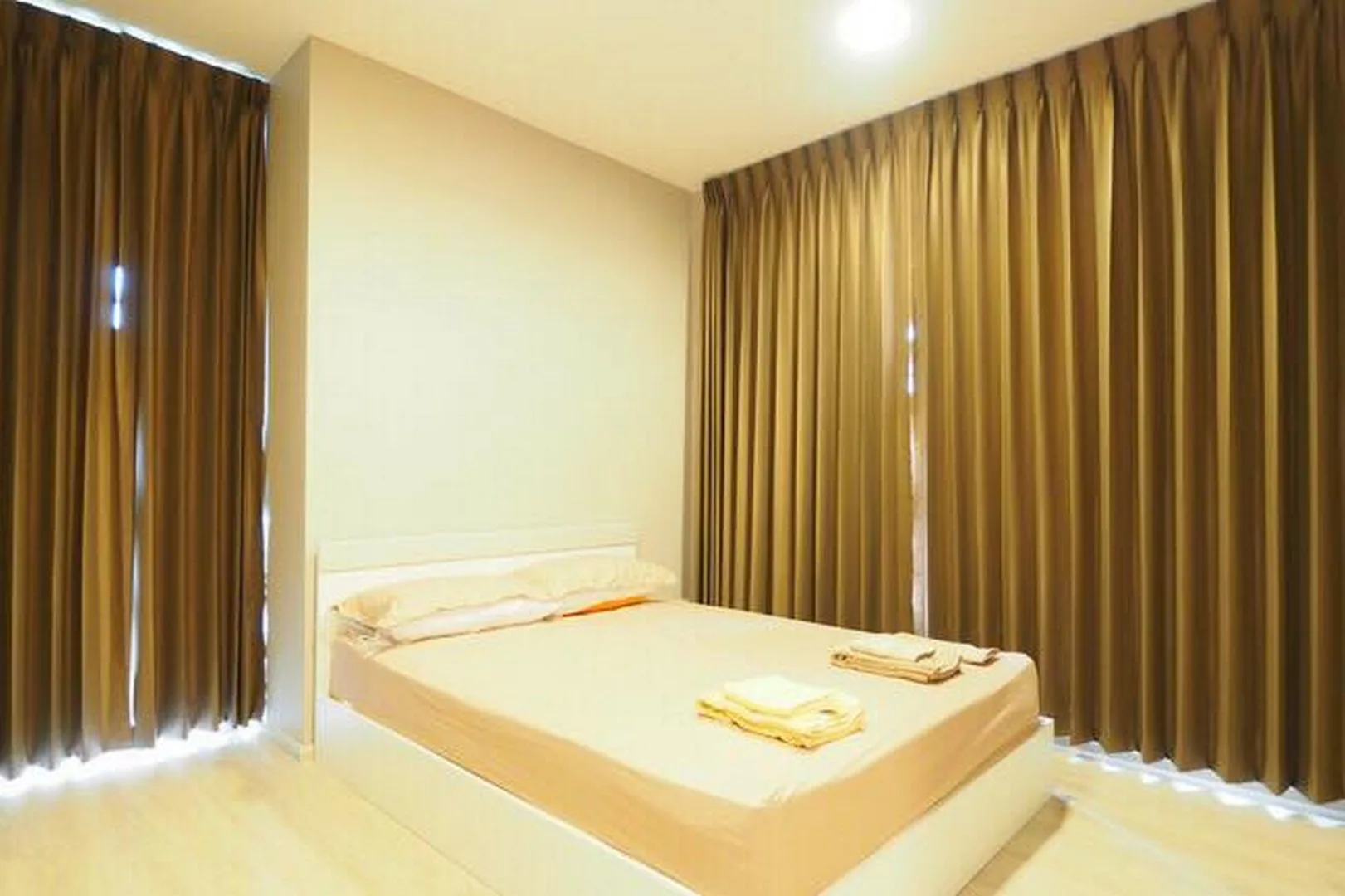 Property photos for Condolette Midst Rama 9