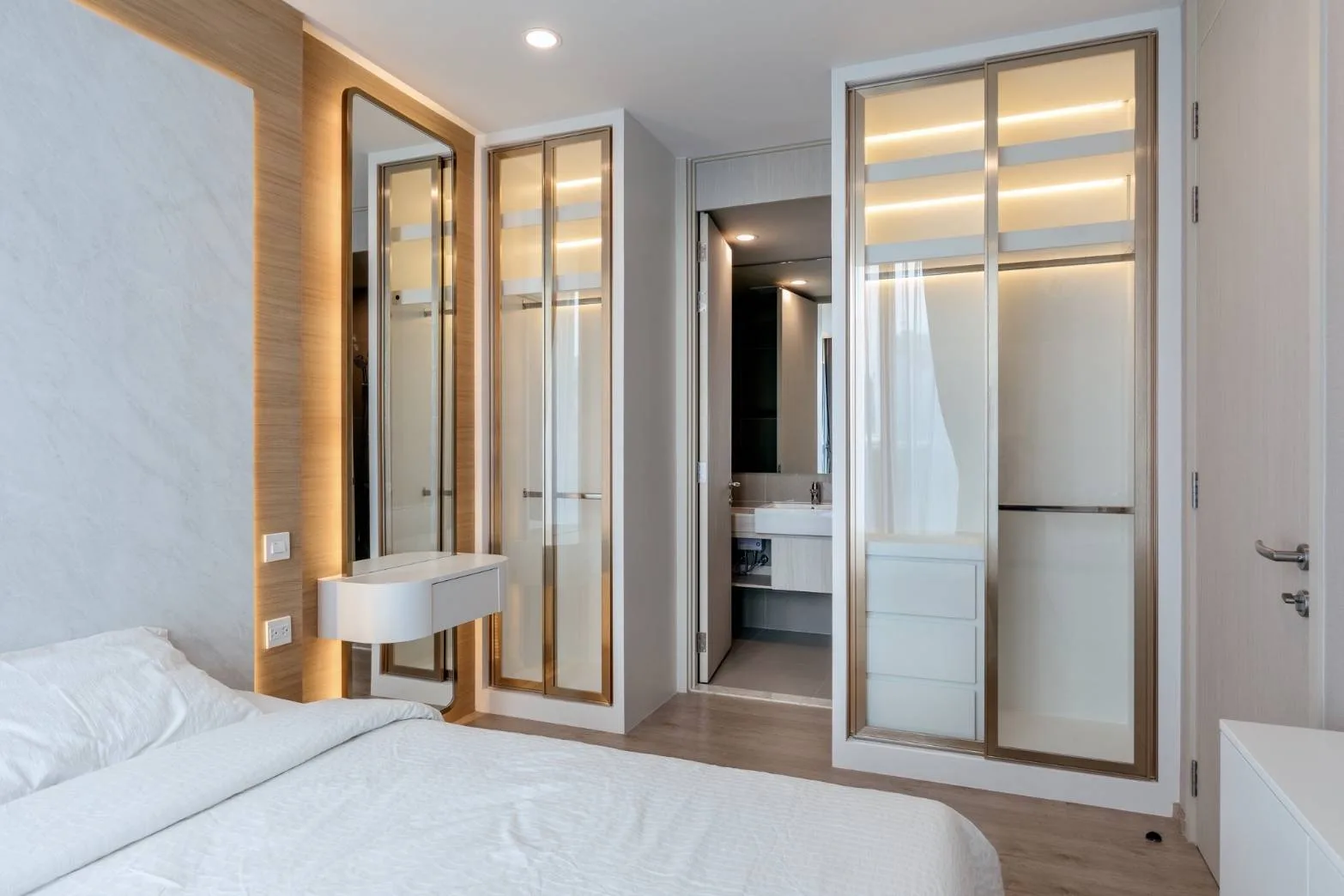Property photos for Noble Recole