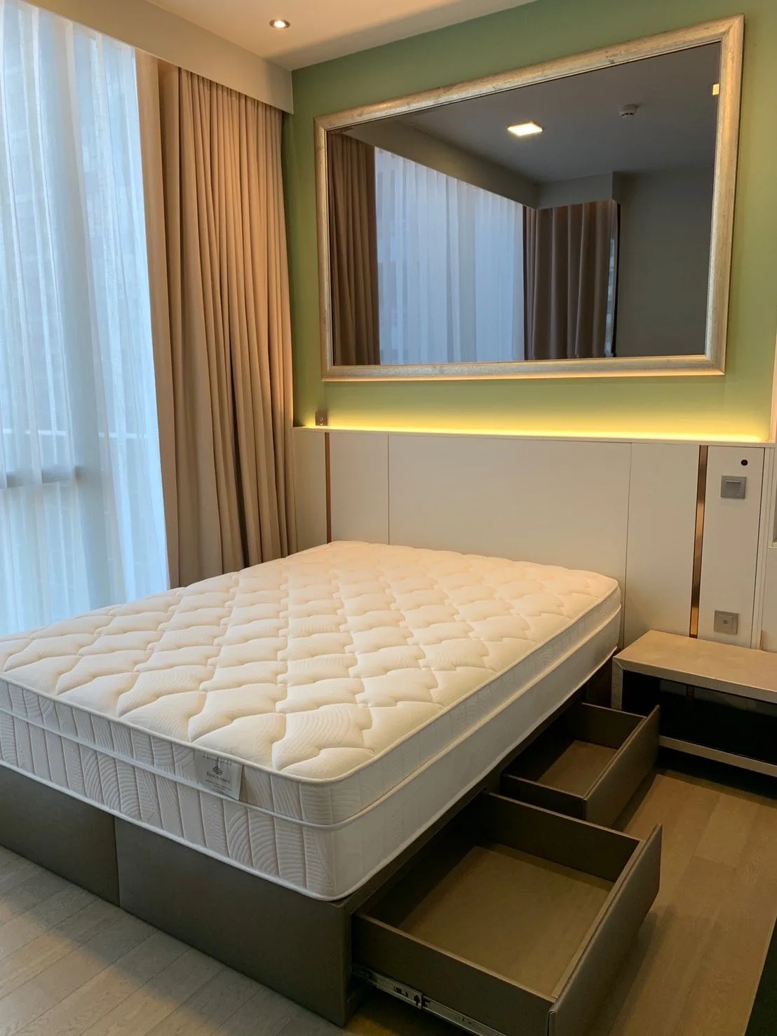 Property photos for Celes Asoke