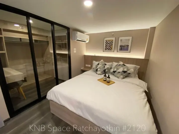 Property photos for Knightsbridge Space Ratchayothin