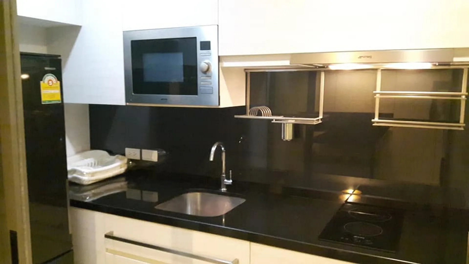 Property photos for The Room Sukhumvit 40