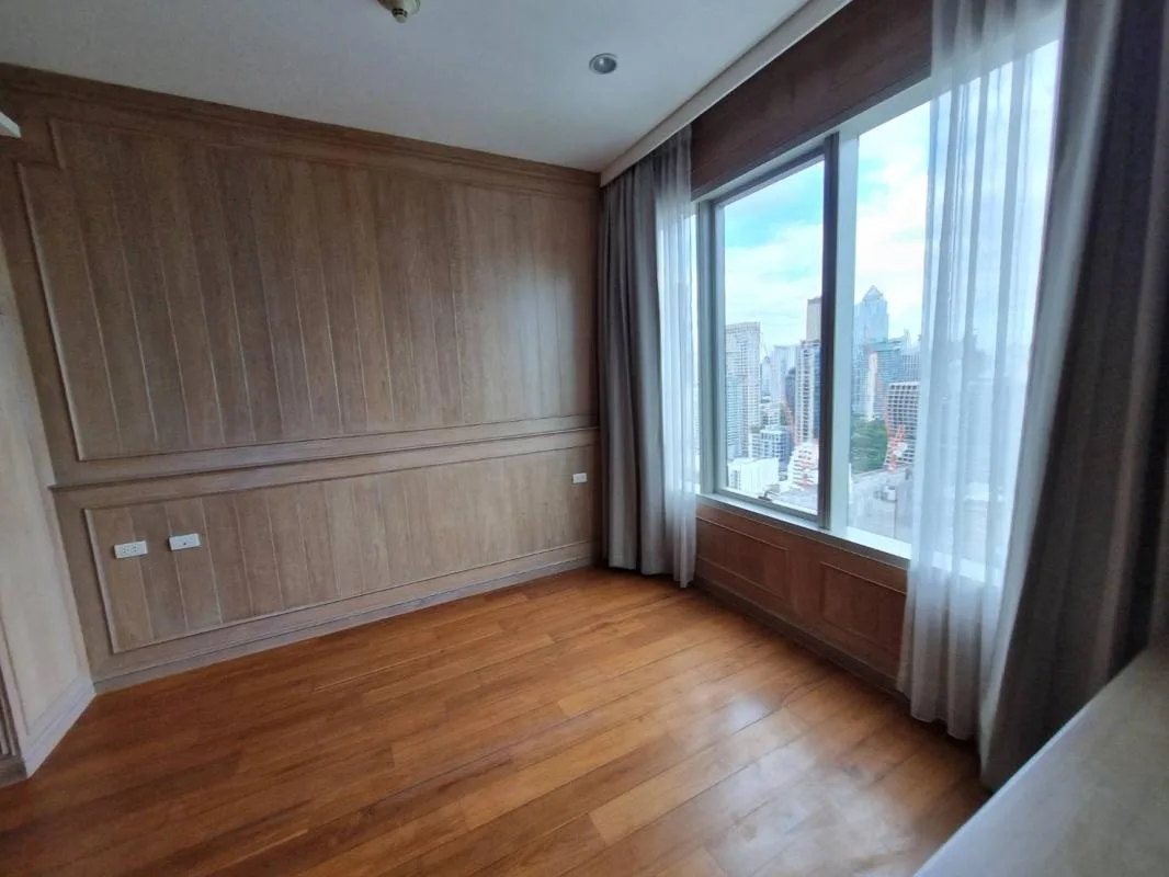 Property photos for 185 Rajadamri