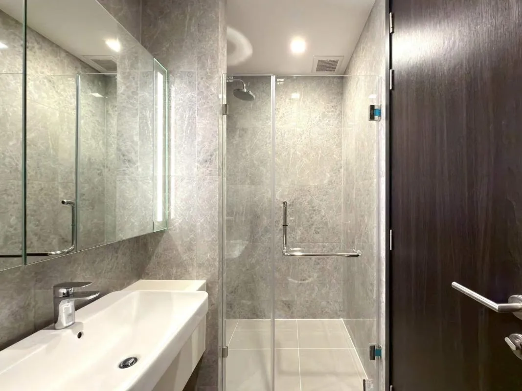 Property photos for Noble Around Ari