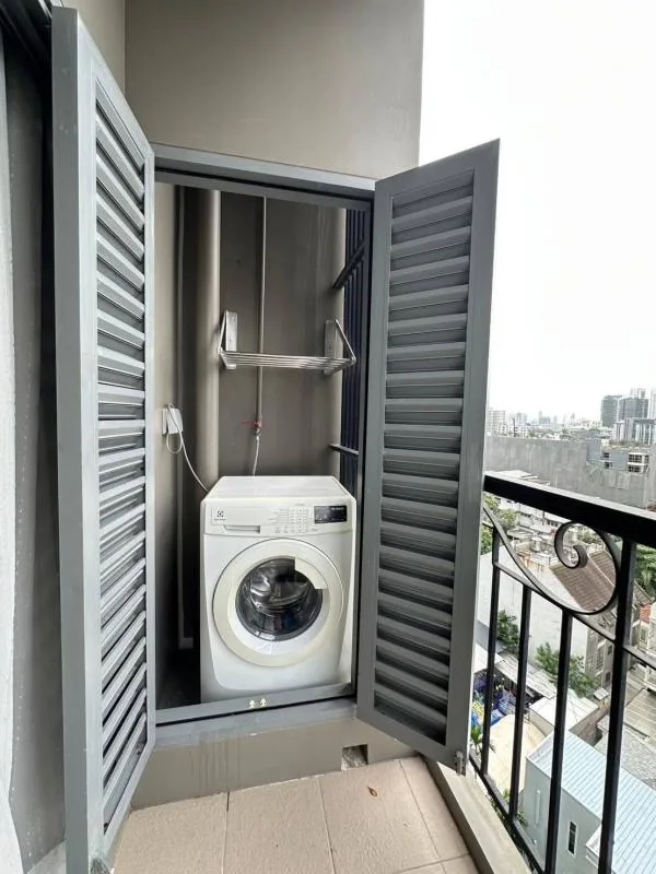 Property photos for The Crest Sukhumvit 34