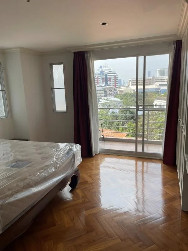 Property photos for Serene Place Sukhumvit 24