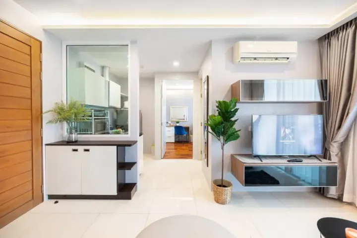 Property photos for Beverly 33