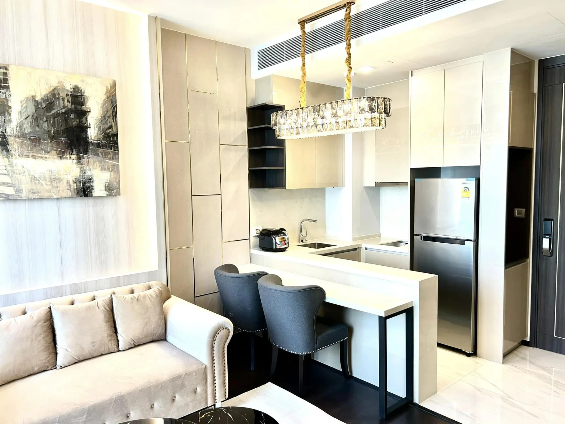 Property photos for Laviq Sukhumvit 57