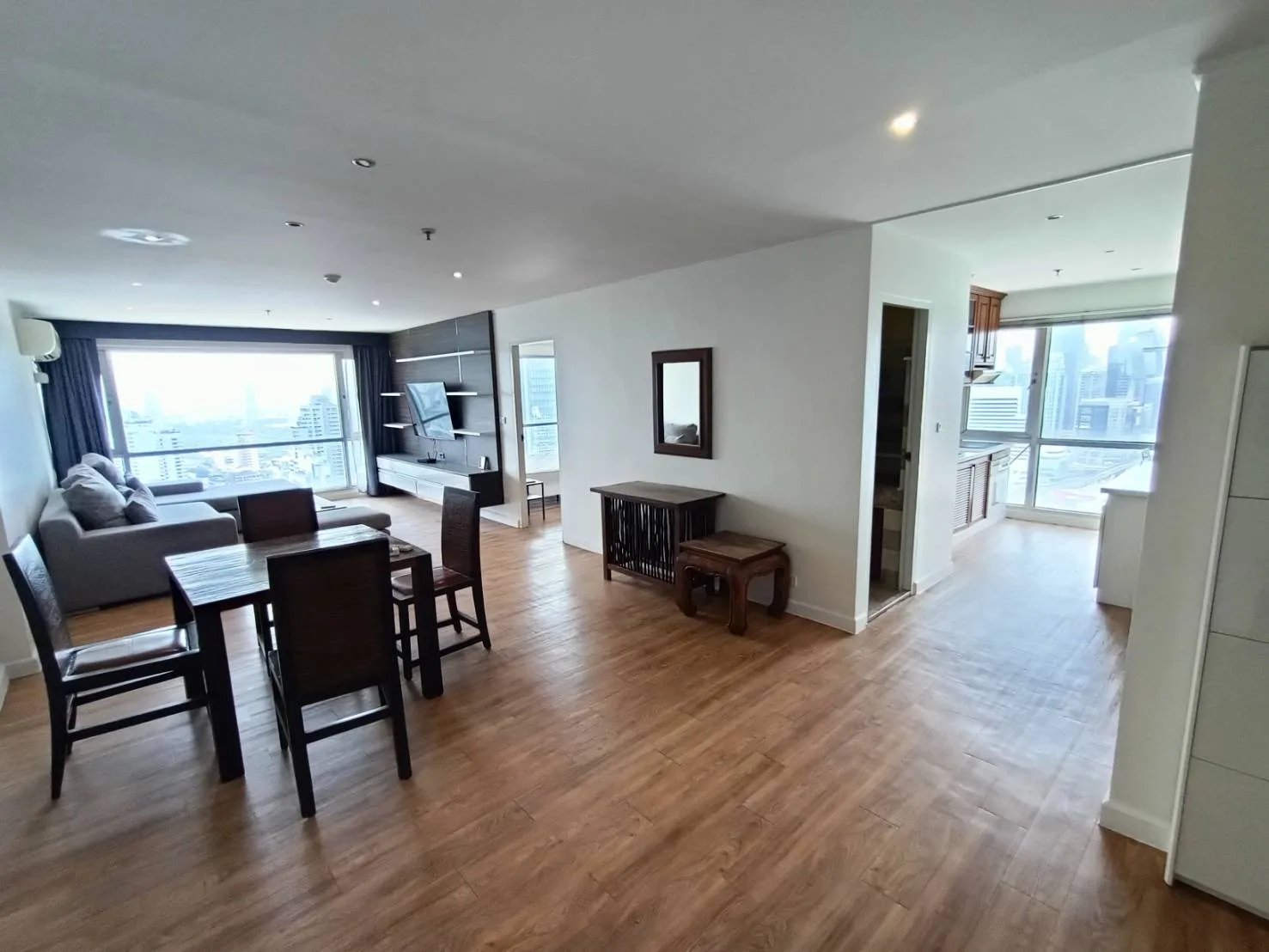 Property photos for Sukhumvit Suite