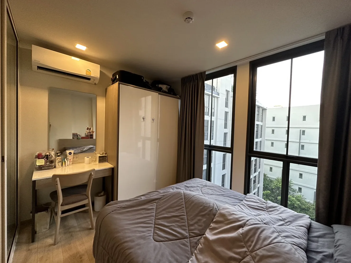 Property photos for Chambers On - nut Station