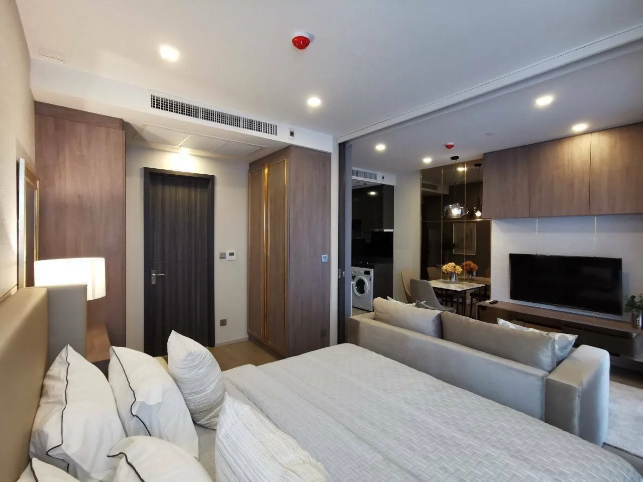 Property photos for Ashton Asoke