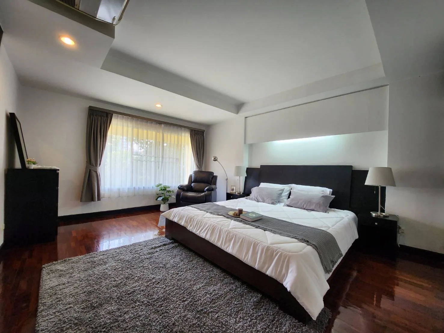 Property photos for Charktip Court