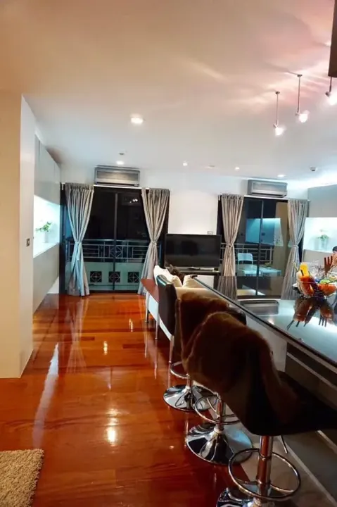 Property photos for Silom Terrace