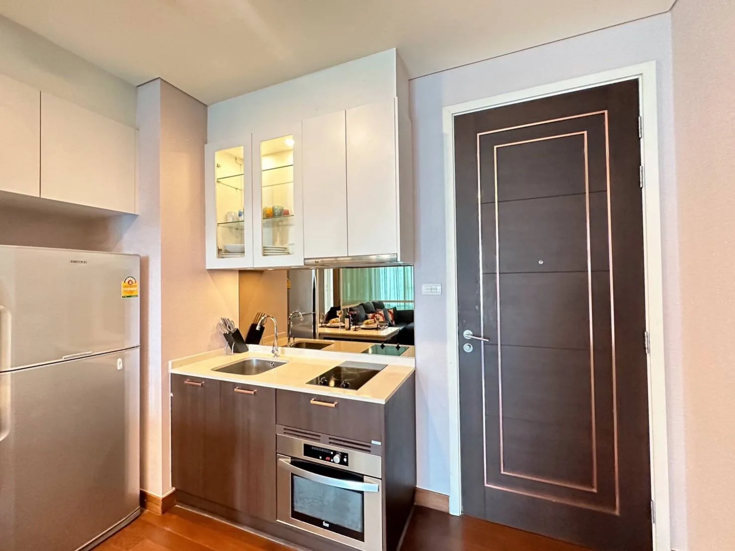 Property photos for Ivy Thonglor