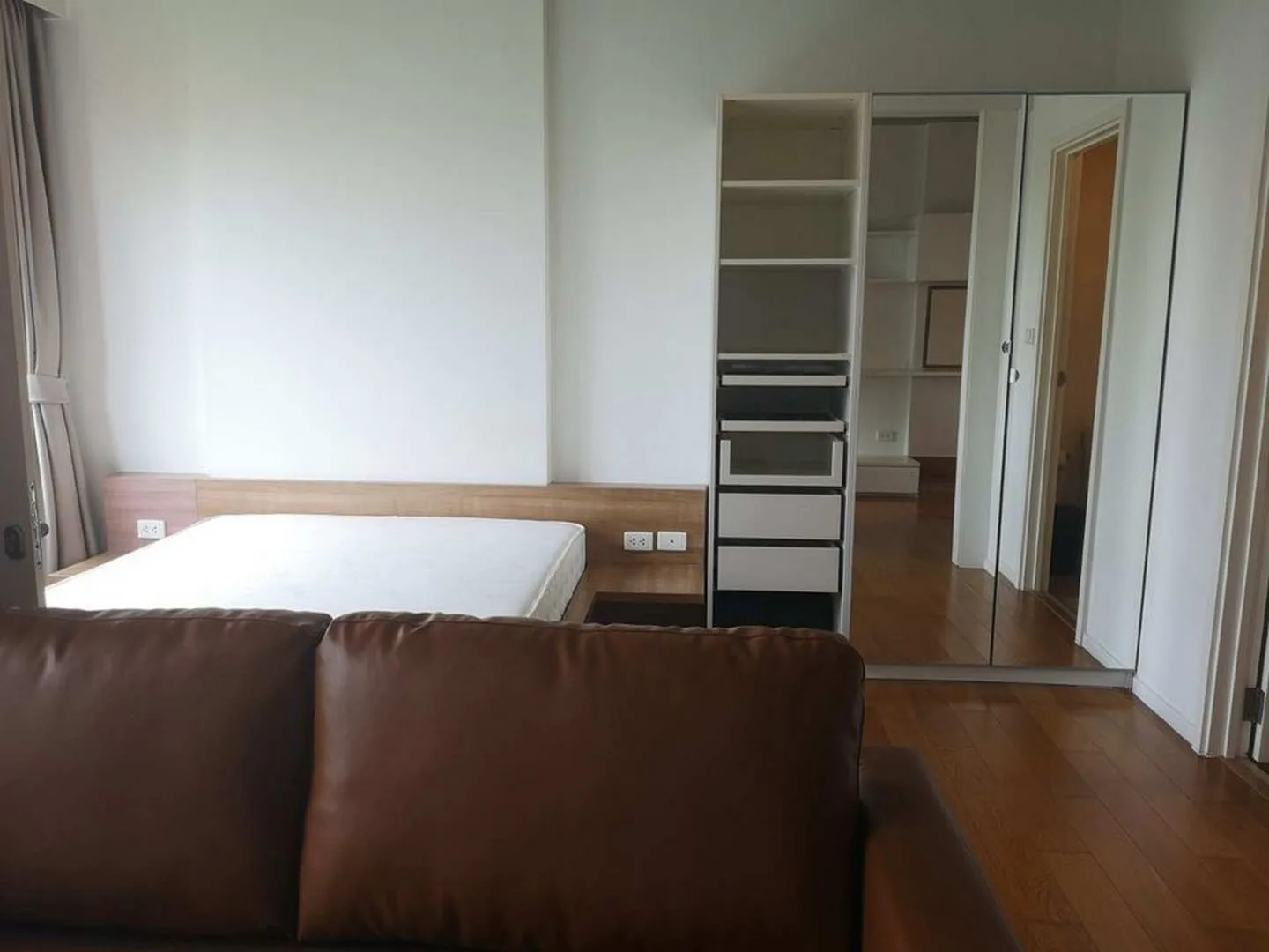 Property photos for Blocs 77