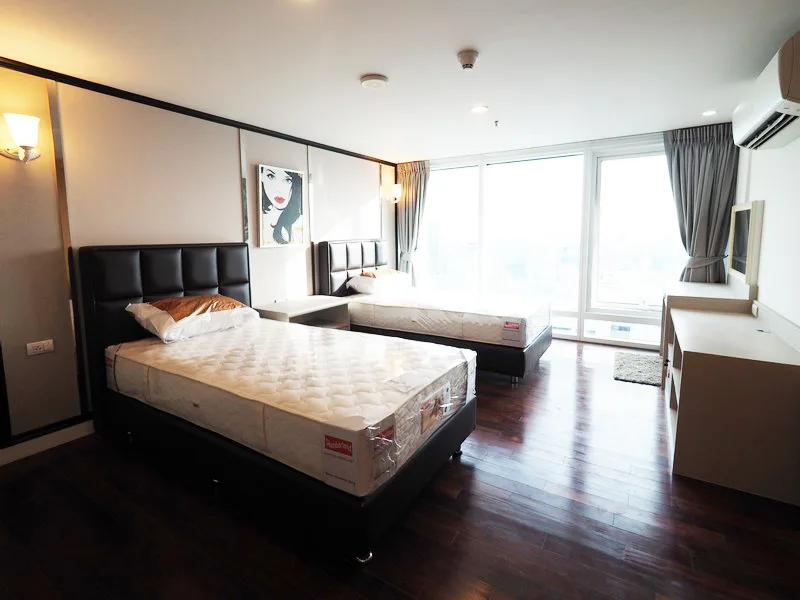 Property photos for Circle Condominium