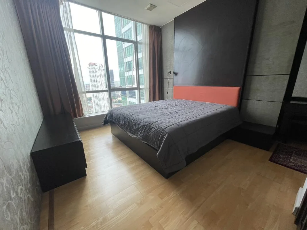 Property photos for Baan Sathorn Chaopraya