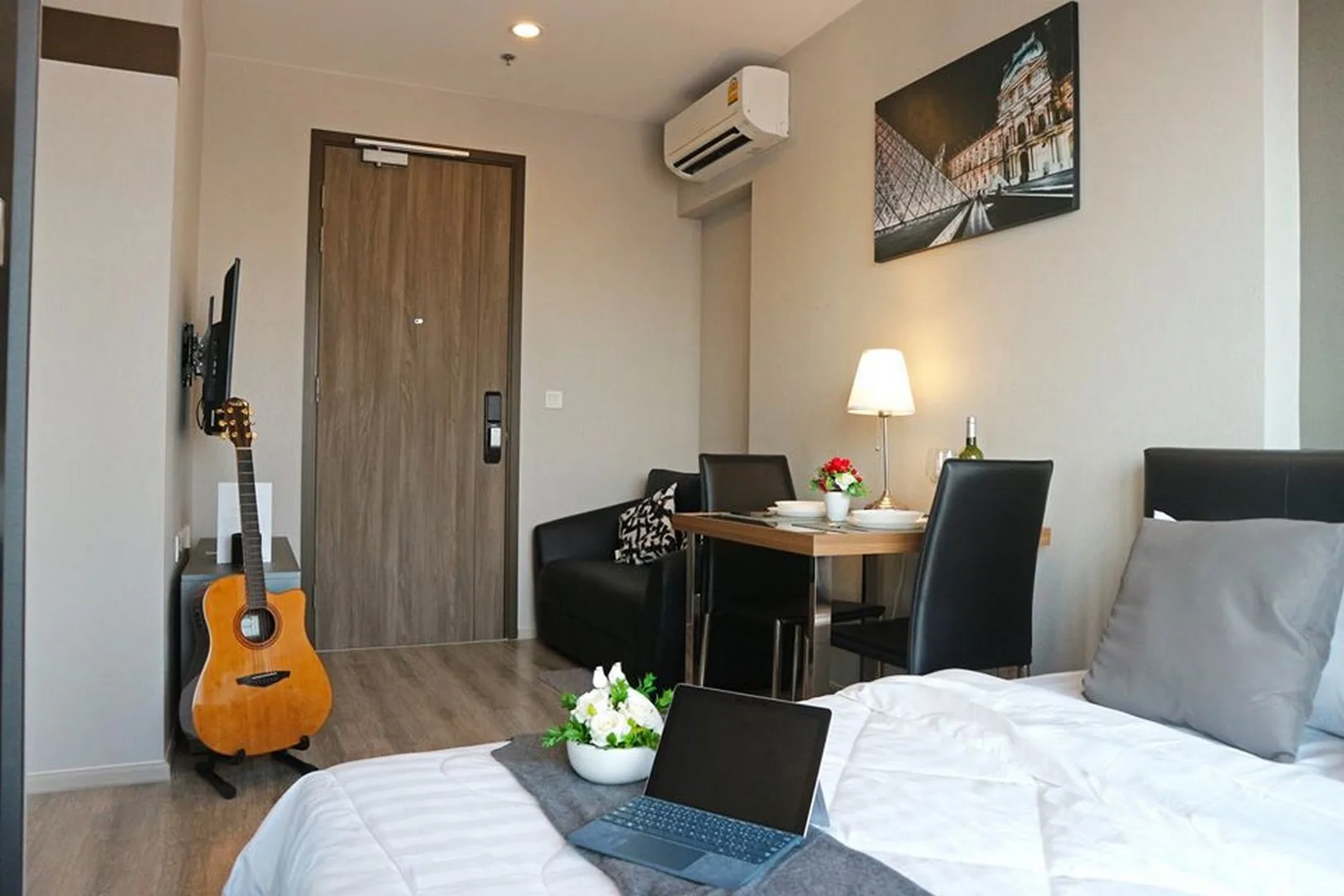 Property photos for Ideo Mobi Asoke