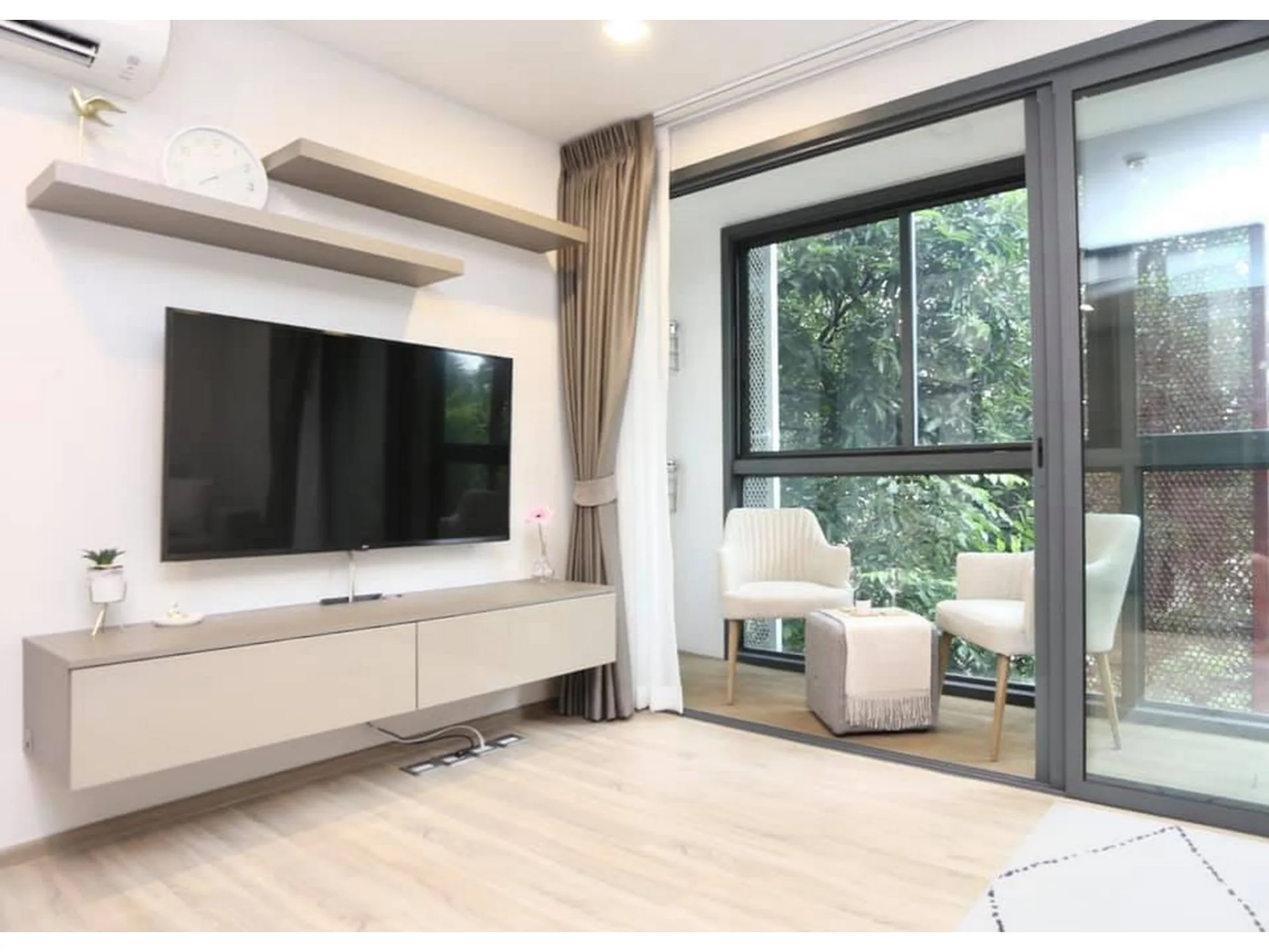 Property photos for Taka Haus Ekamai 12