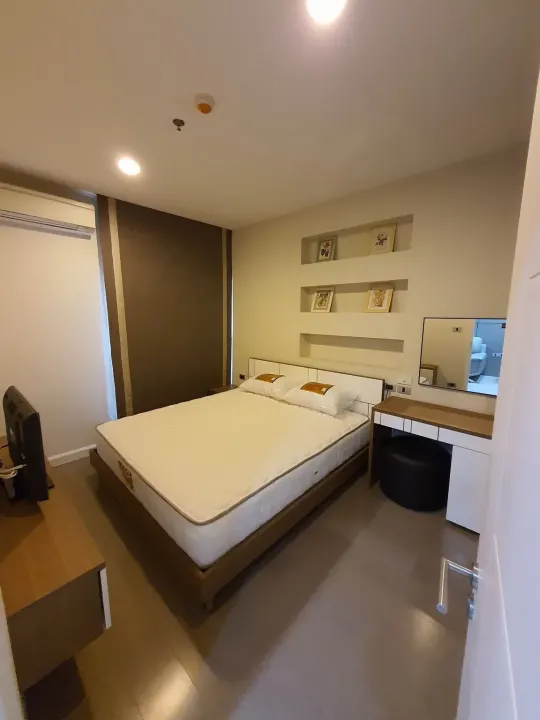 Property photos for The Crest Sukhumvit 34