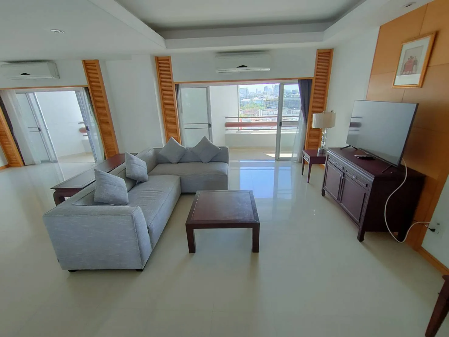 Property photos for Esmeralda Apartments