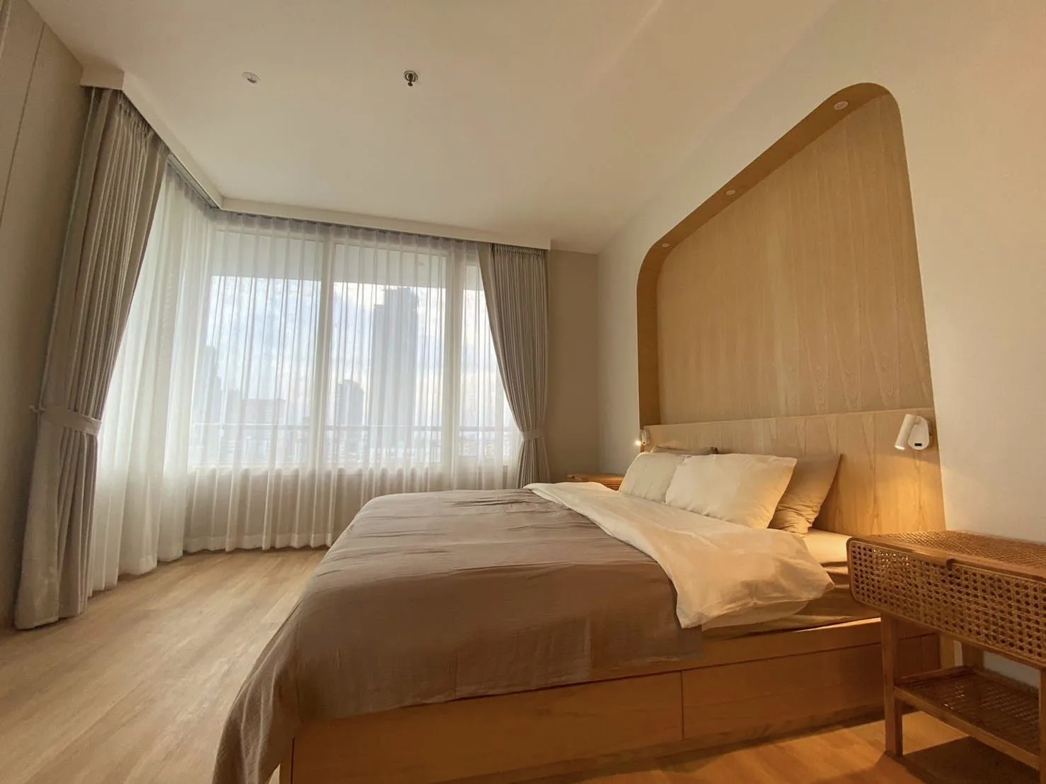 Property photos for Villa Rachatewi