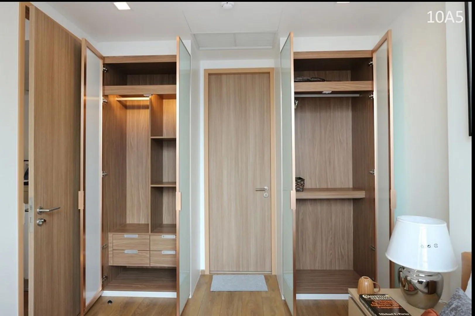Property photos for Noble BE 33