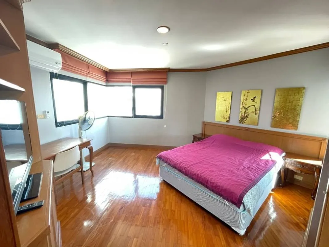 Property photos for Sathorn Gardens