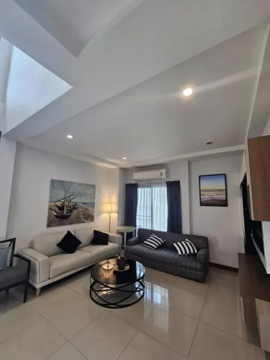Property photos for Villa Arcadia Srinakarin