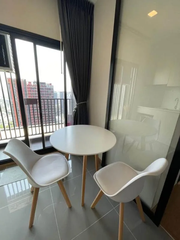 Property photos for Metris Rama 9-ramkhamhaeng