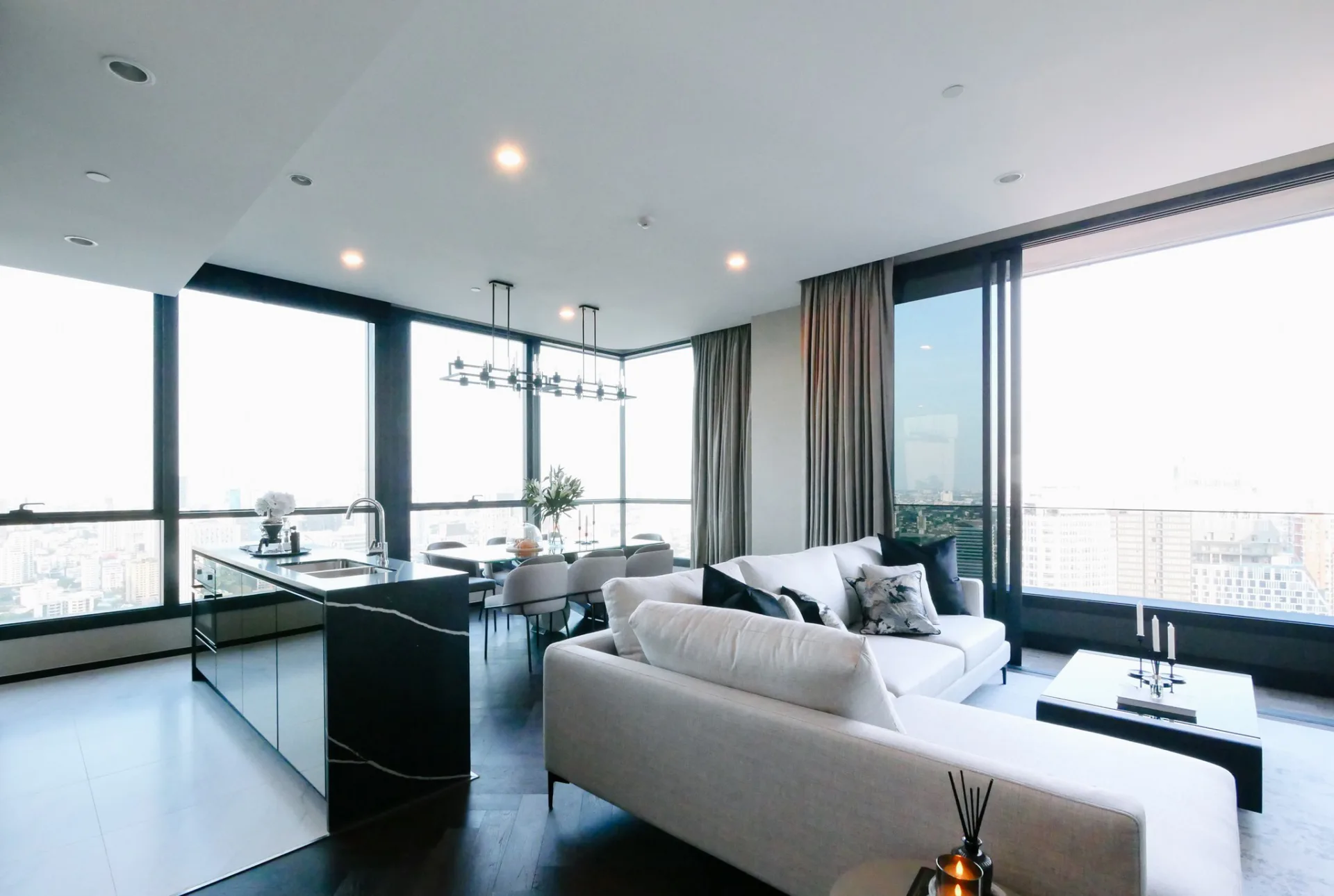 Property photos for The Esse Sukhumvit 36