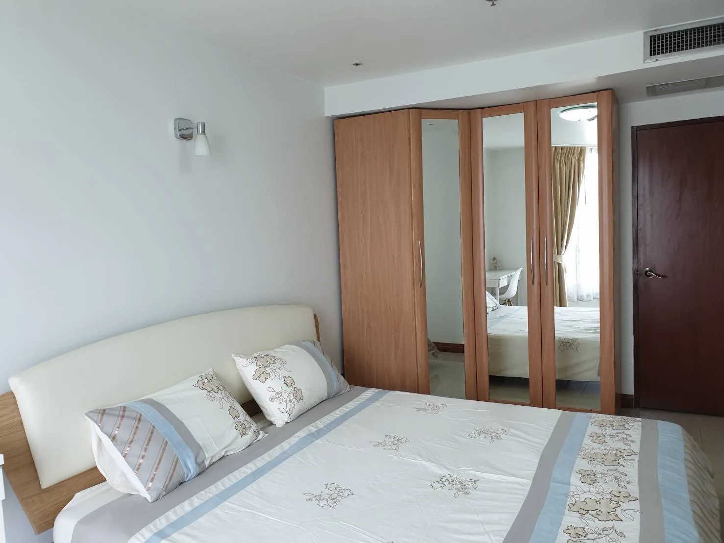 Property photos for Noble Revent