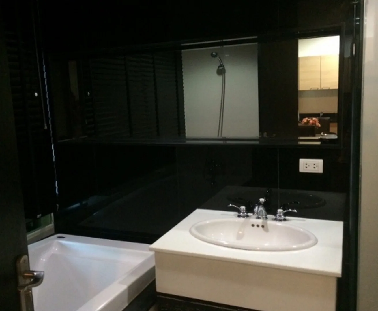 Property photos for The Address Chidlom